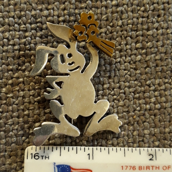 Brooch of Rabbit silver and brass - Picture 5 of 5